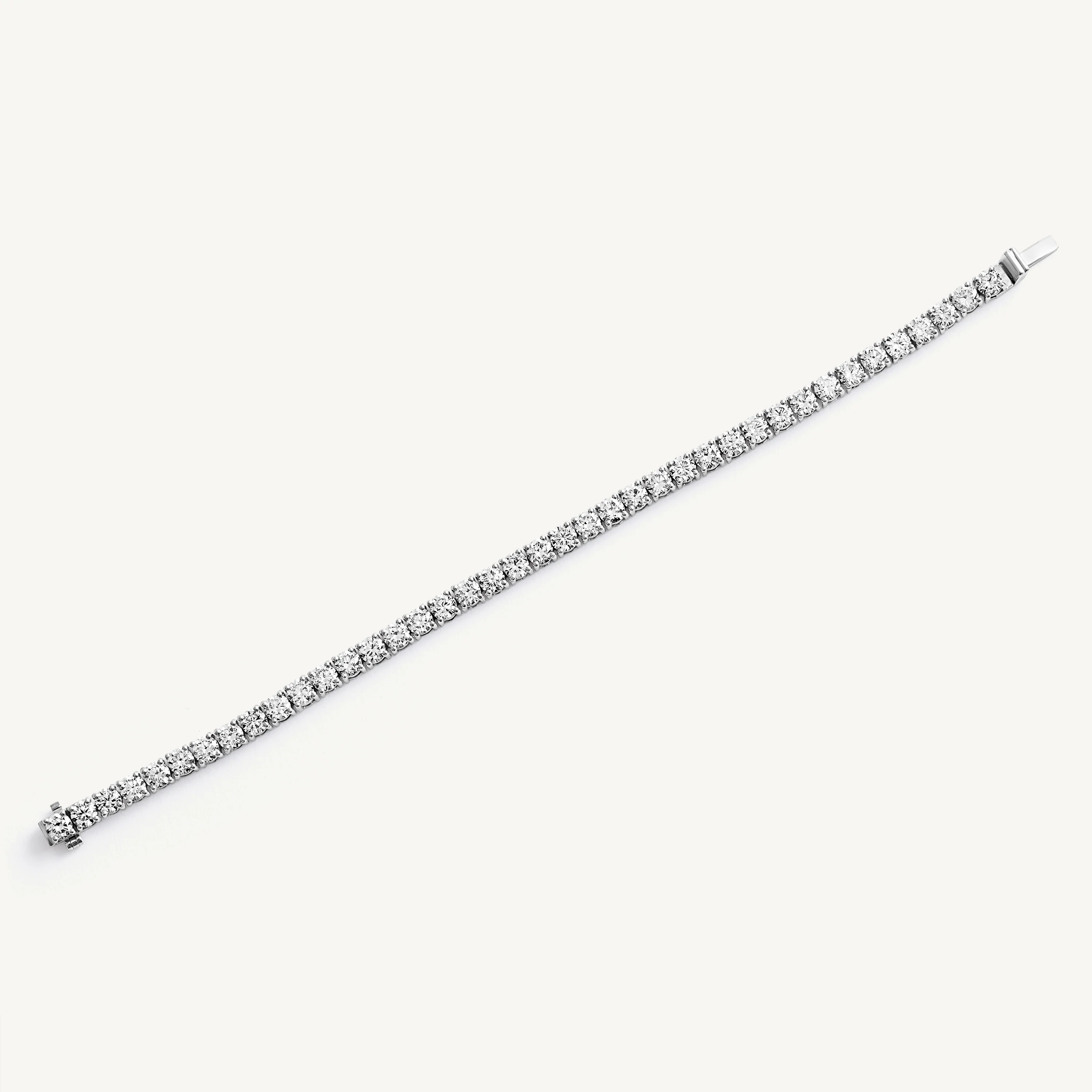Classic Round Diamond Tennis Bracelet - Image 3
